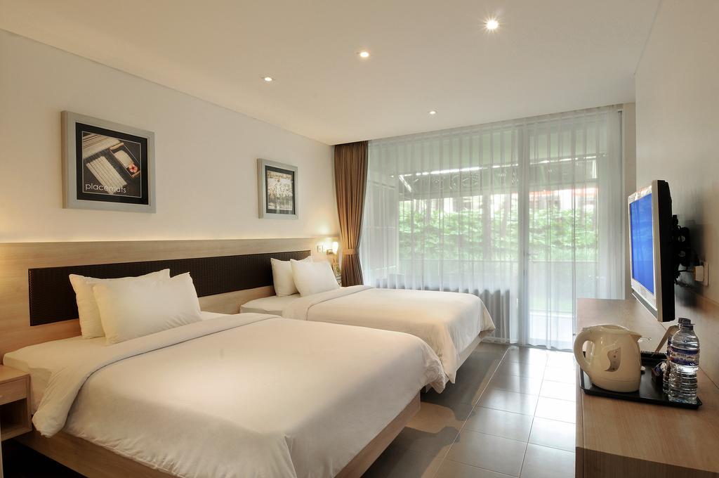 Bumi Bandhawa Hotel Бандунг Екстериор снимка