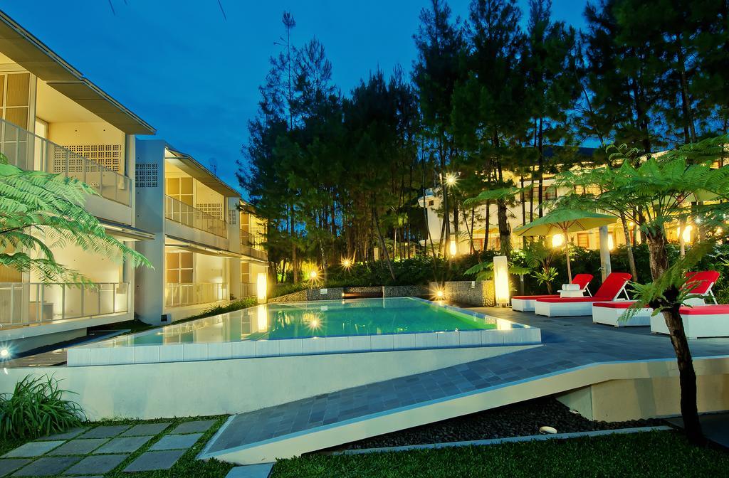 Bumi Bandhawa Hotel Бандунг Екстериор снимка