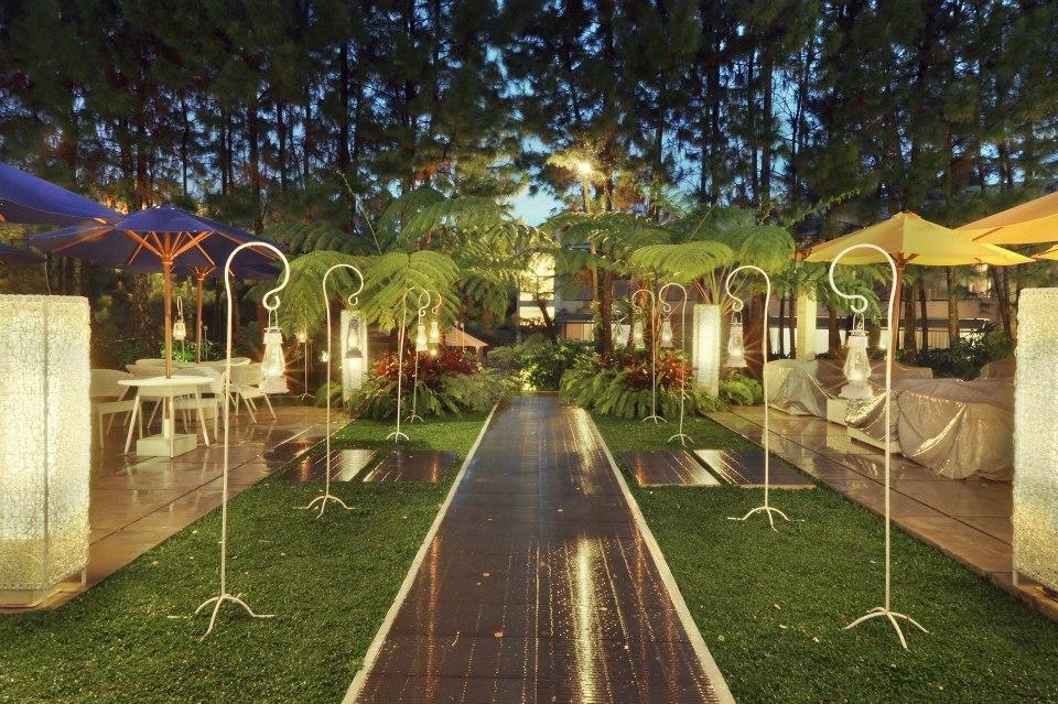 Bumi Bandhawa Hotel Бандунг Екстериор снимка