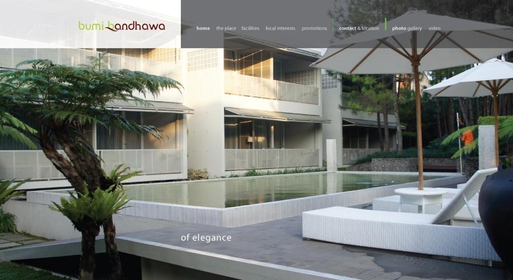 Bumi Bandhawa Hotel Бандунг Екстериор снимка